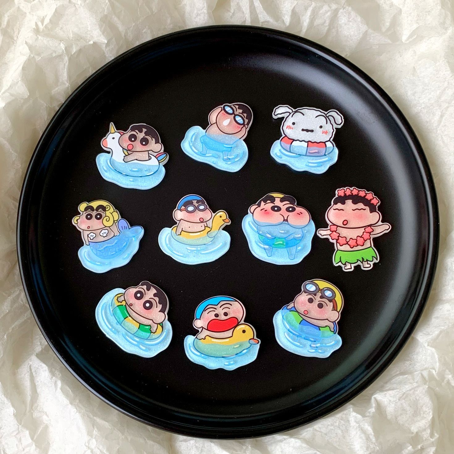 クレヨンしんちゃん樹脂製アクセサリー、扇子、水筒、靴のバック - Resin Art Sticker のレビューと価格
